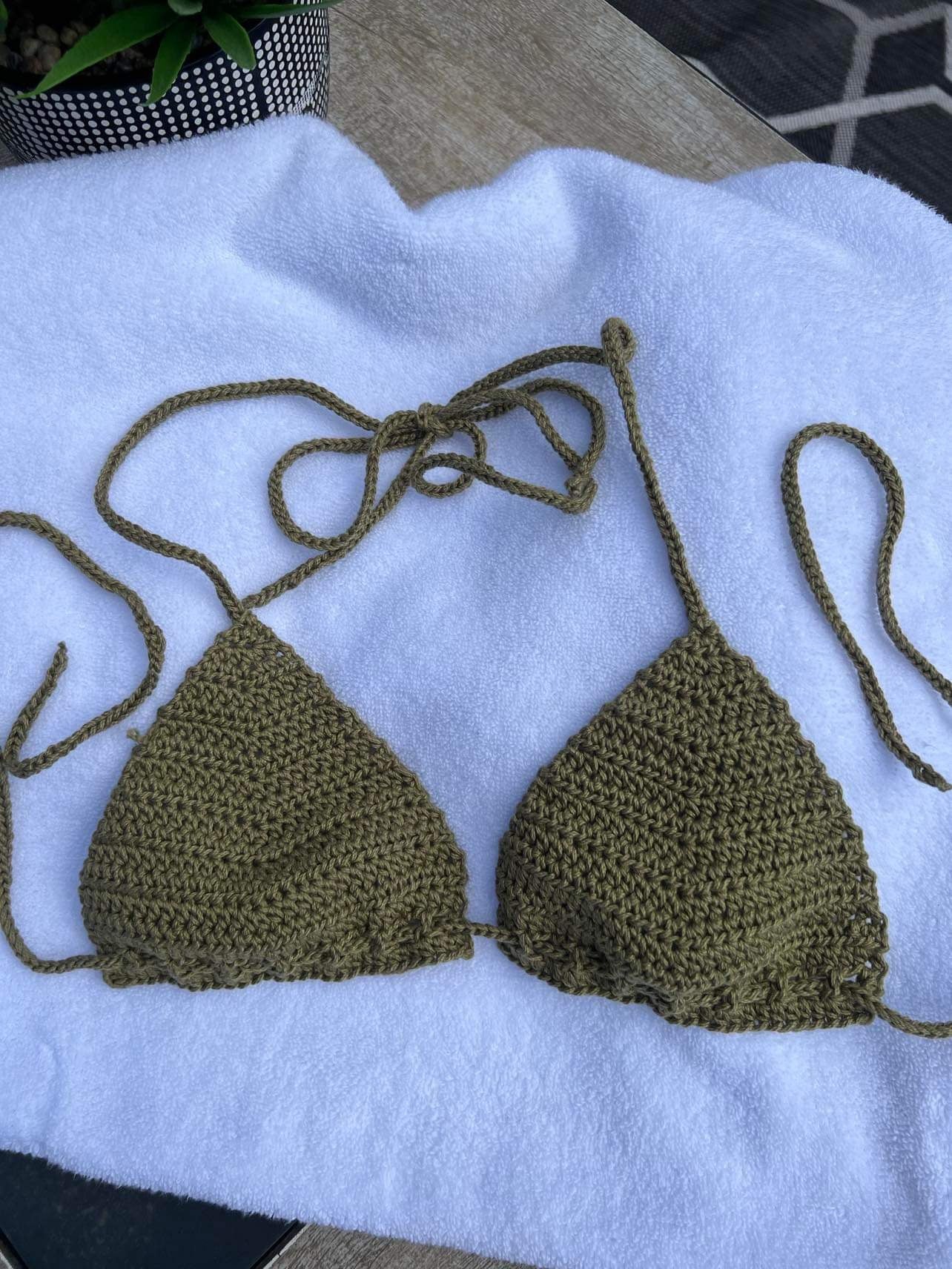 Shoreline Chic Crochet Bikini Top - Bay Leaf